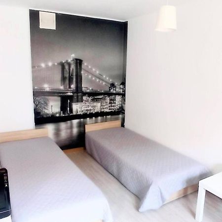 Apartament Studio - Mehoffera 1 Apartment Zabrze Ngoại thất bức ảnh