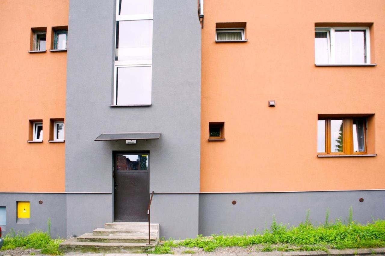 Apartament Studio - Mehoffera 1 Apartment Zabrze Ngoại thất bức ảnh